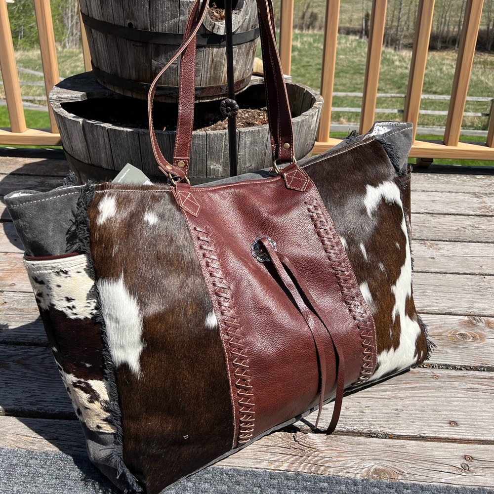 🔥NEW April Release Myra Bag genuine Cowhide Canvas Leather Weekender Travel XL - Picture 4 of 6
